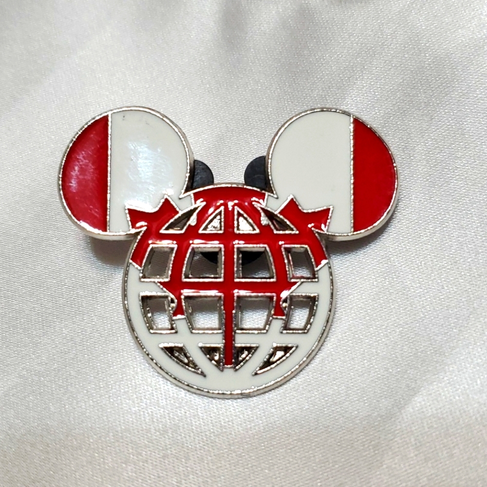 Disney 2016 🇨🇦 Collectable Mickey Head Pin